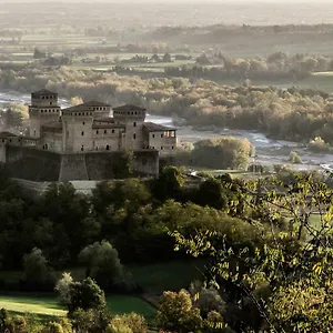 Landhuis La Del Borgo, Torrechiara